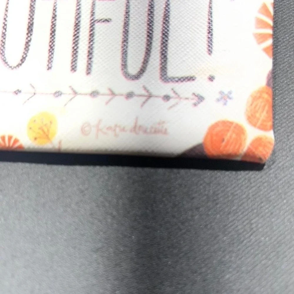 Hello Beautiful floral makeup bag‎